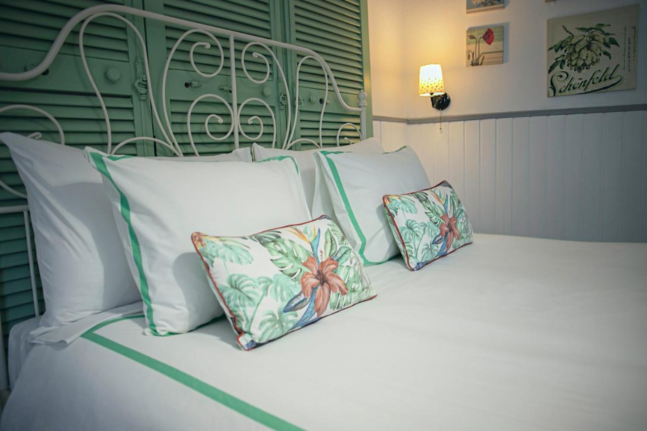 Vinnus Guesthouse Ericeira Exterior photo